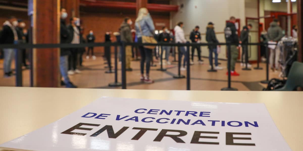 Visite du centre de vaccination au Hall Victor Hugo au Limpertsberg