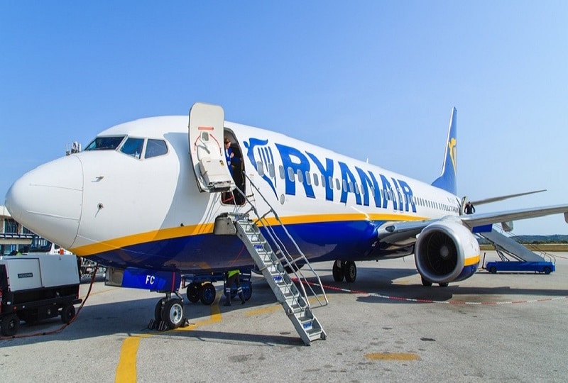 Suite à la suppression annoncée d'environ 20.000 vols en septembre dernier, la compagnie irlandaise pourrait être condamnée par l’Italie à verser jusqu’à 5 millions d’euros pour non-respect de ses obligations.